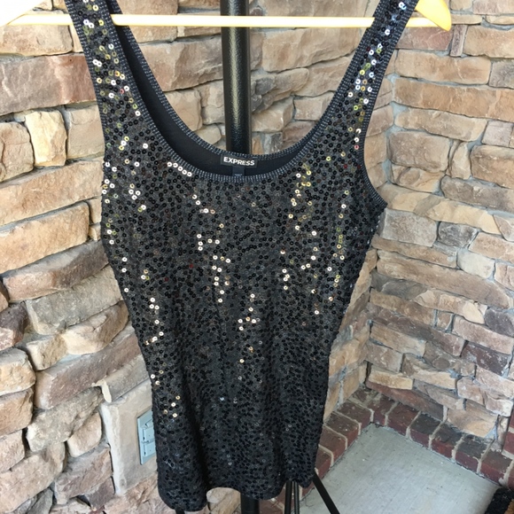 Set Domain Blk Sweater w/ Red & Black Sequin Cami - Picture 7 of 8